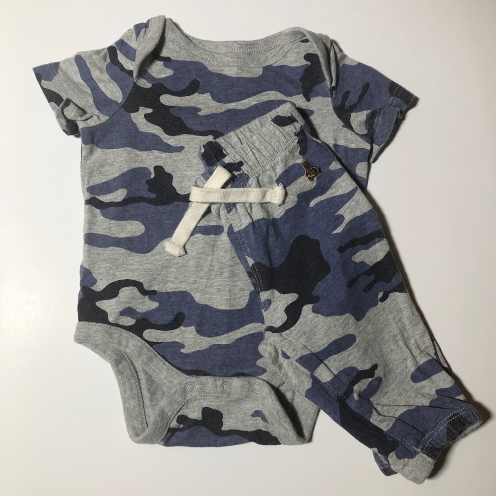 Gap baby Brannan camo set